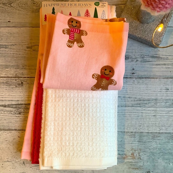 KASSATEX 4pk Gingerbread Kitchen Towels - Picture 3 of 5